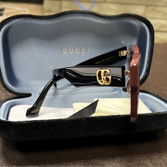 Gucci Women\'s Sunglasses Full Inclusion With Case,  Dust Cloth, and Dust bag NWT